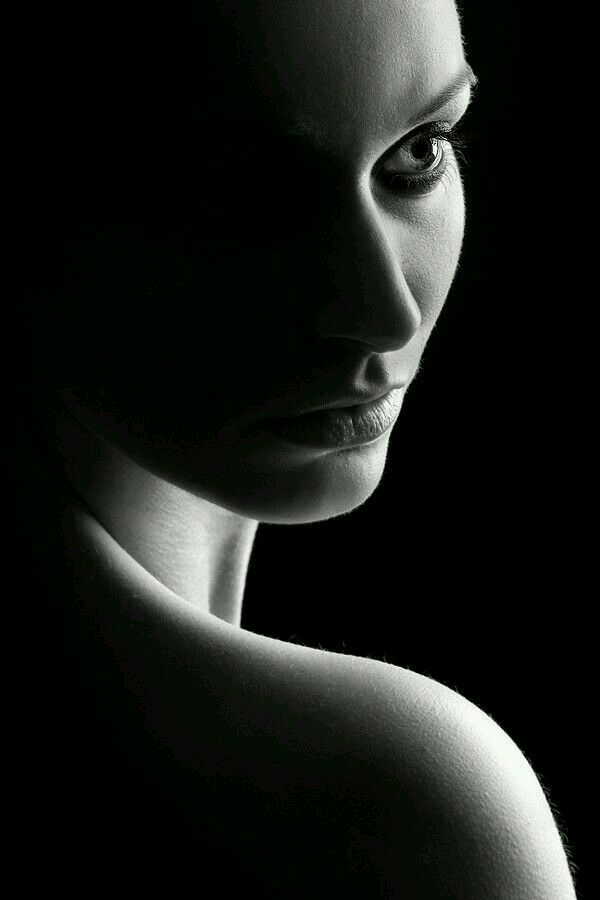 آموزش نقاشی سیاه قلم